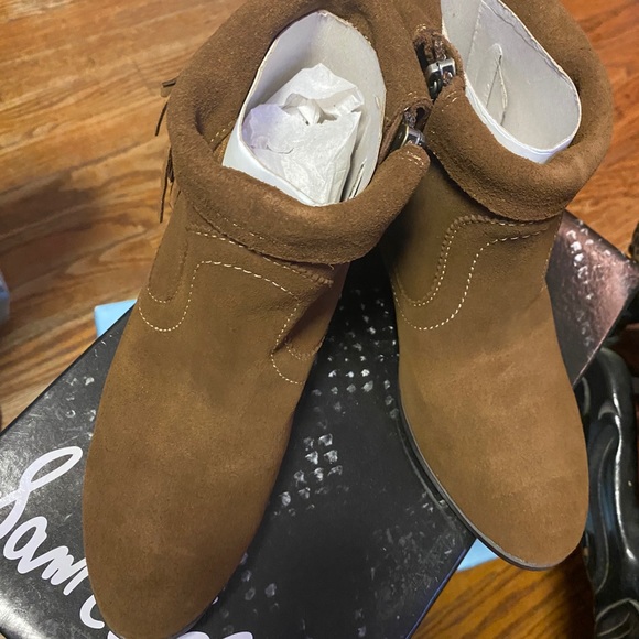 Boots - Picture 1 of 4